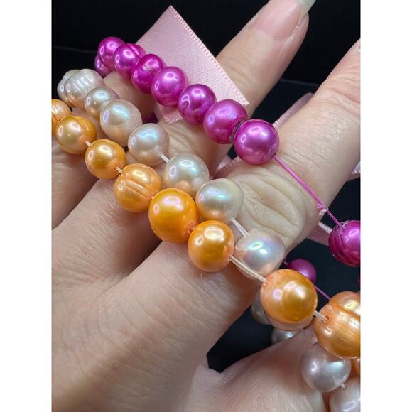 Set of three freshwater pearl stretch bracelets fuchsia pink to tangerine - Picture 6 of 10
